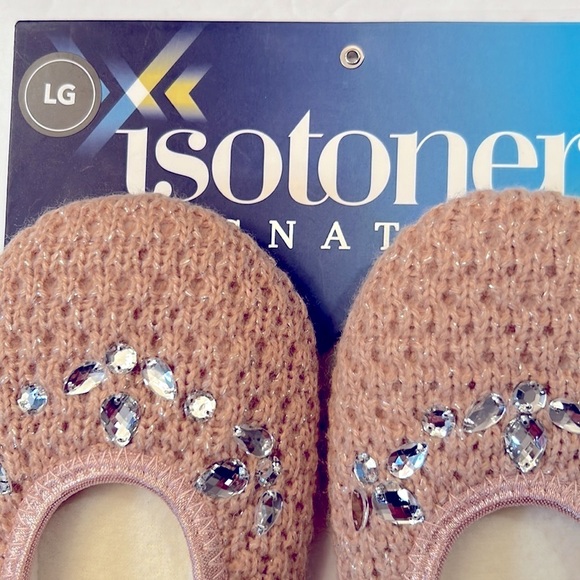 NWT Isotoner Signature Slippers in Sand Size Large (8/9) - Picture 3 of 6